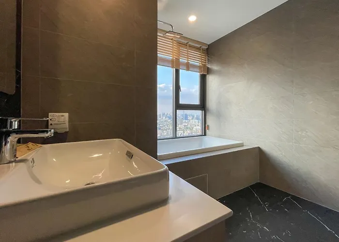 Near Bts L Sukhumvit L Pool And Steam Apartment Bangkok