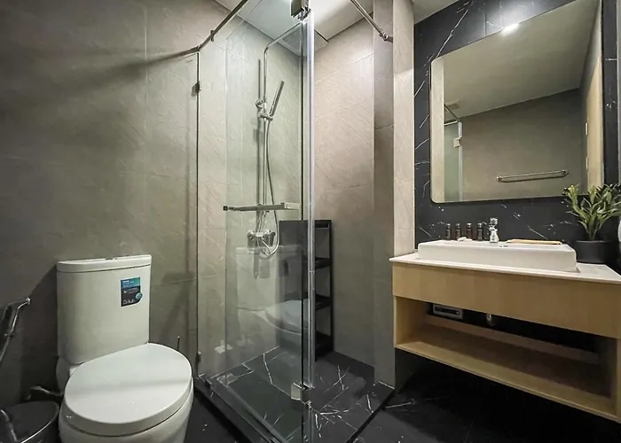Near Bts L Sukhumvit L Pool And Steam