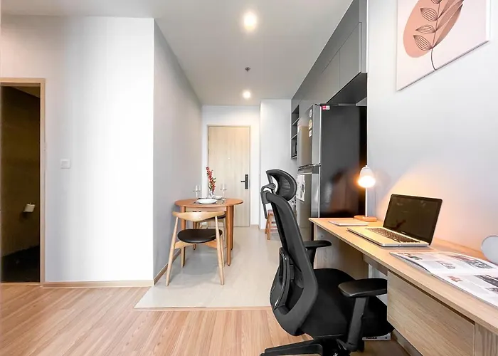 Apartment Near Bts L Sukhumvit L Pool And Steam Bangkok